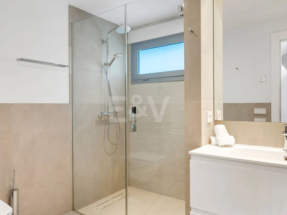 Contemporary Luxury Villa with Sea and Mountain Views