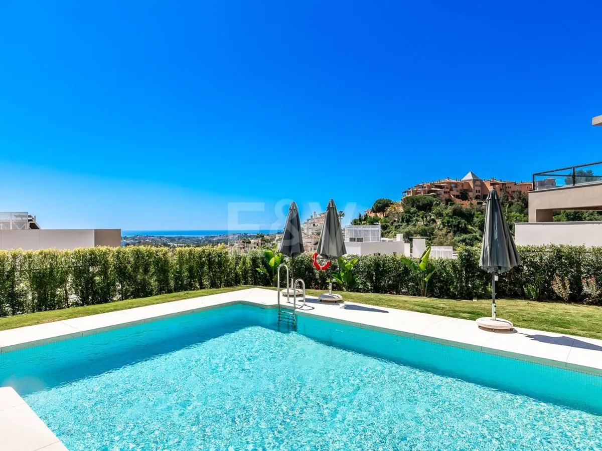 Luxury brand new apartment with open sea views