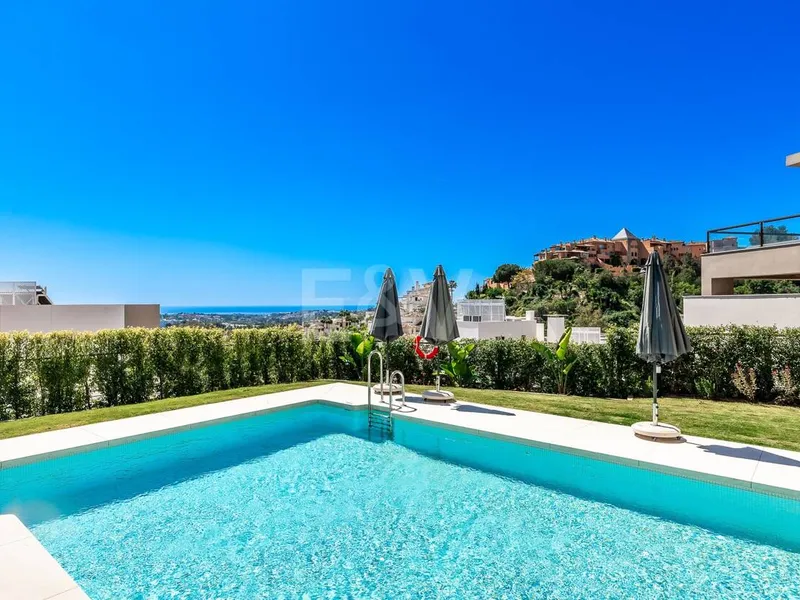 Luxury brand new apartment with open sea views