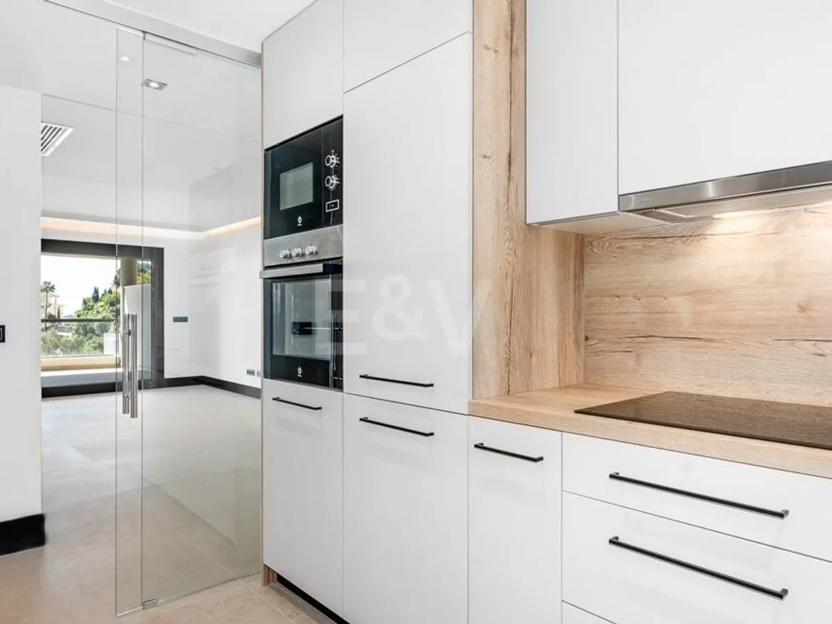 Luxury brand new apartment with open sea views