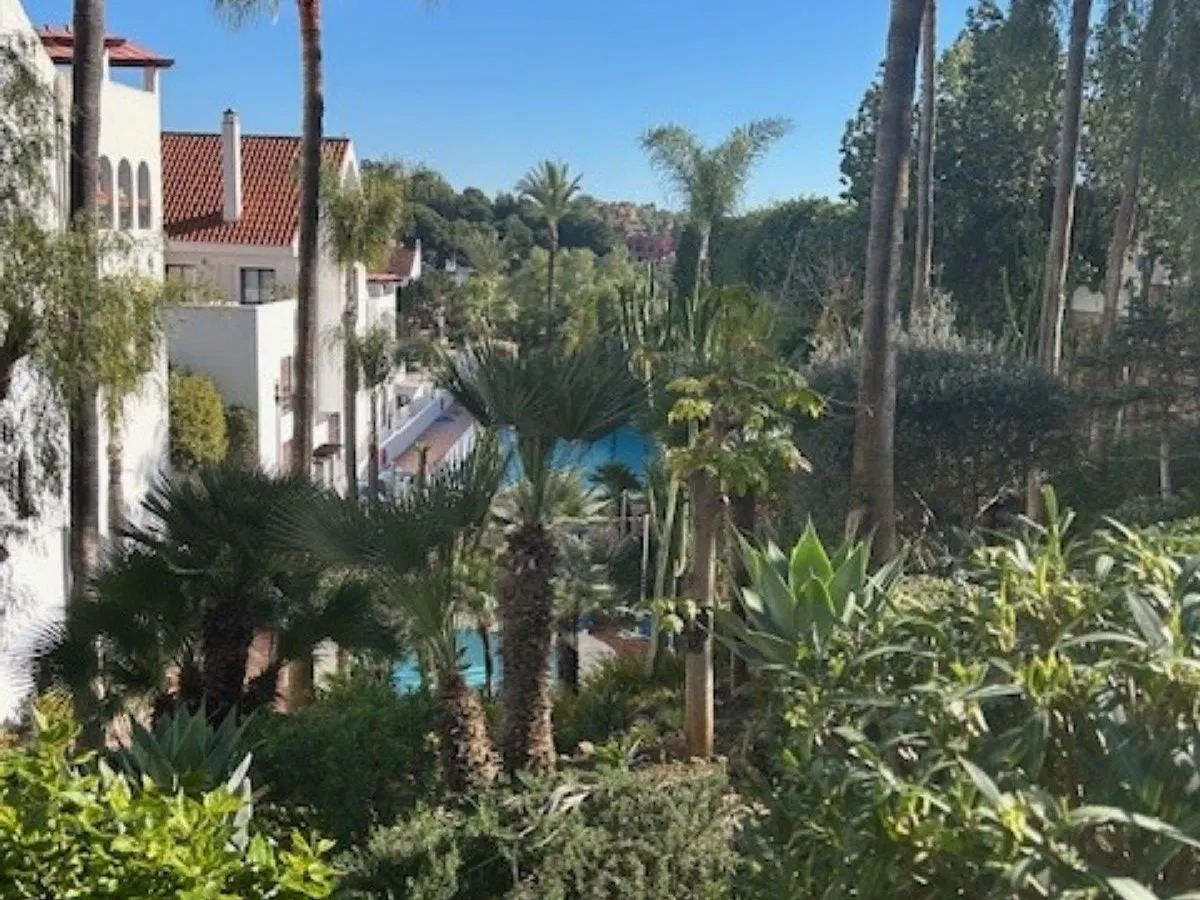 3 Bedroom Middle Floor Apartment in Nueva Andalucía