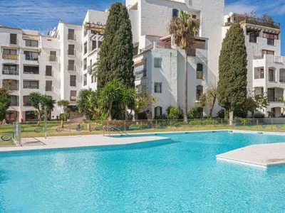 3 Bedroom Middle Floor Apartment in Puerto Banús