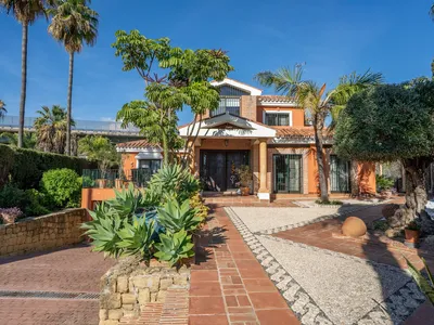 5 Bedroom Detached Villa in Nueva Andalucía