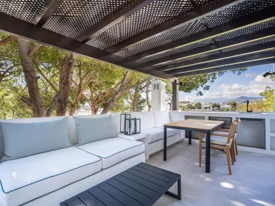 3 Bedroom Duplex in Nueva Andalucía