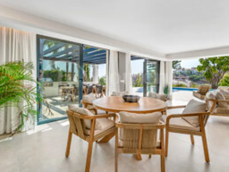 Villa Loxly - Luxury Villa with Sea and Golf View