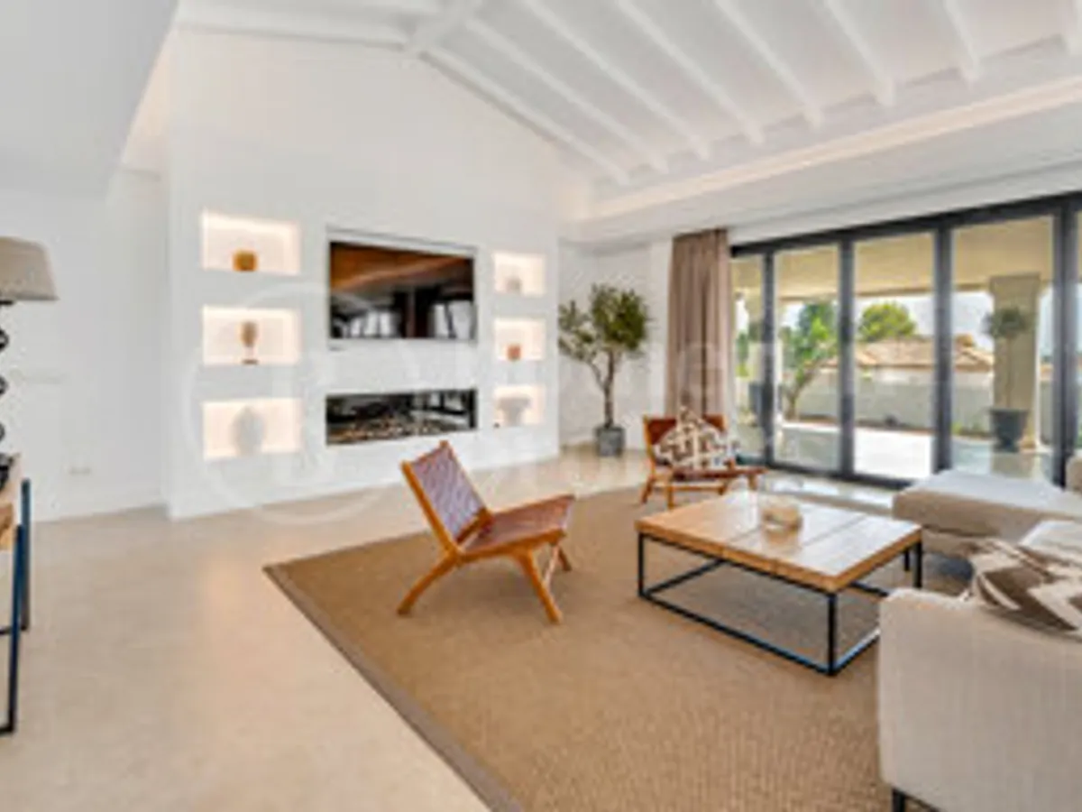 Villa Loxly - Luxury Villa with Sea and Golf View