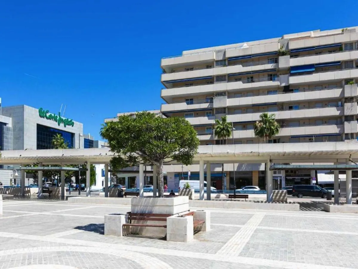 1 Bedroom Middle Floor Apartment in Puerto Banús