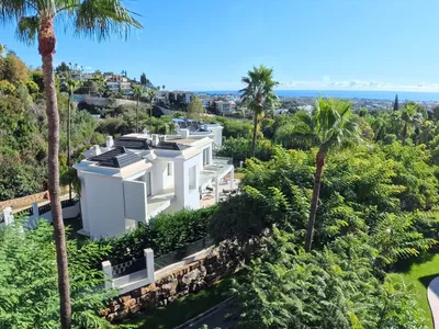 3 Bedroom Middle Floor Apartment in La Quinta