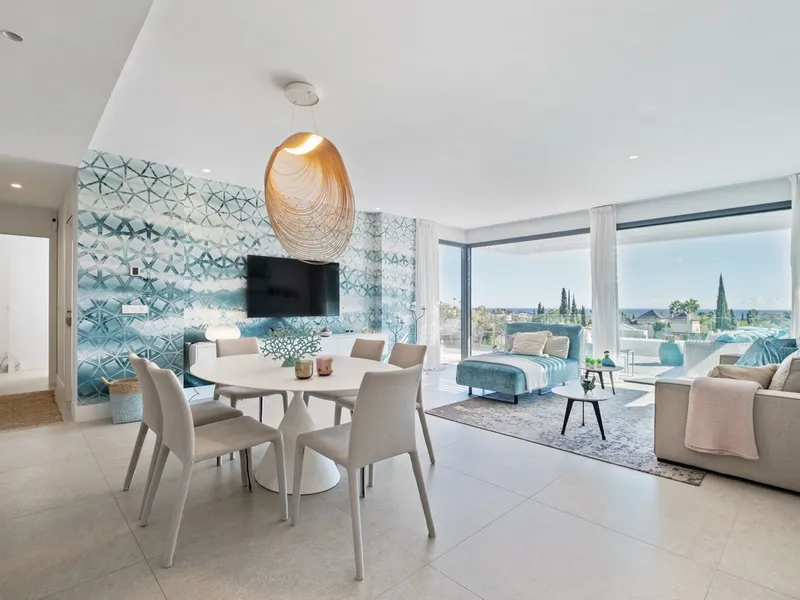 2 Bedroom Middle Floor Apartment in La Quinta