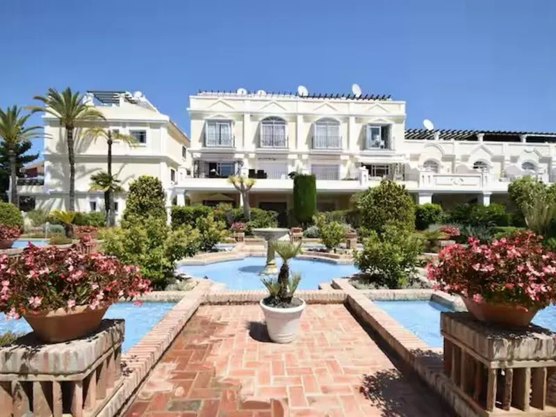 2 Bedroom Ground Floor Apartment in Nueva Andalucía