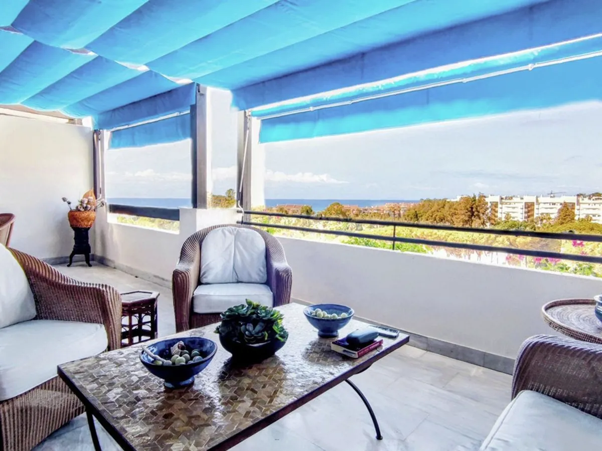 2 Bedroom Middle Floor Apartment in Puerto Banús