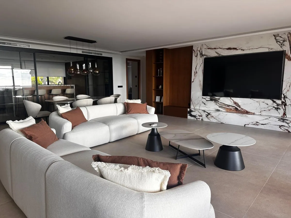 3 Bedroom Middle Floor Apartment in Nueva Andalucía