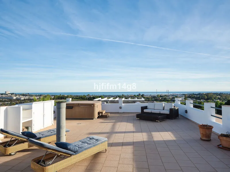 3 Bedroom Penthouse Duplex in La Quinta