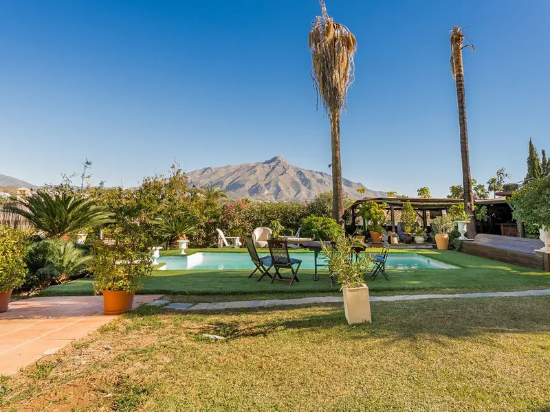 7 Bedroom Detached Villa in Nueva Andalucía