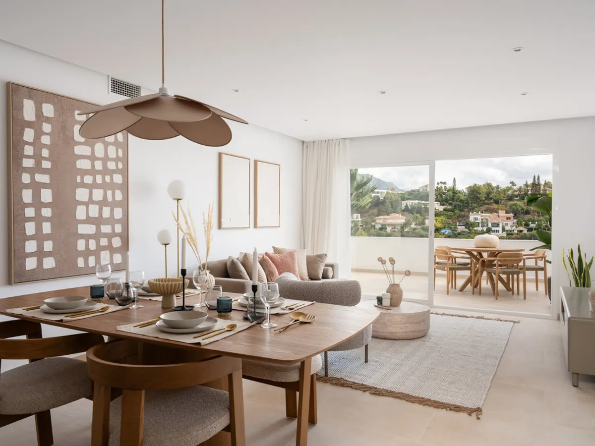 2 Bedroom Middle Floor Apartment in La Quinta