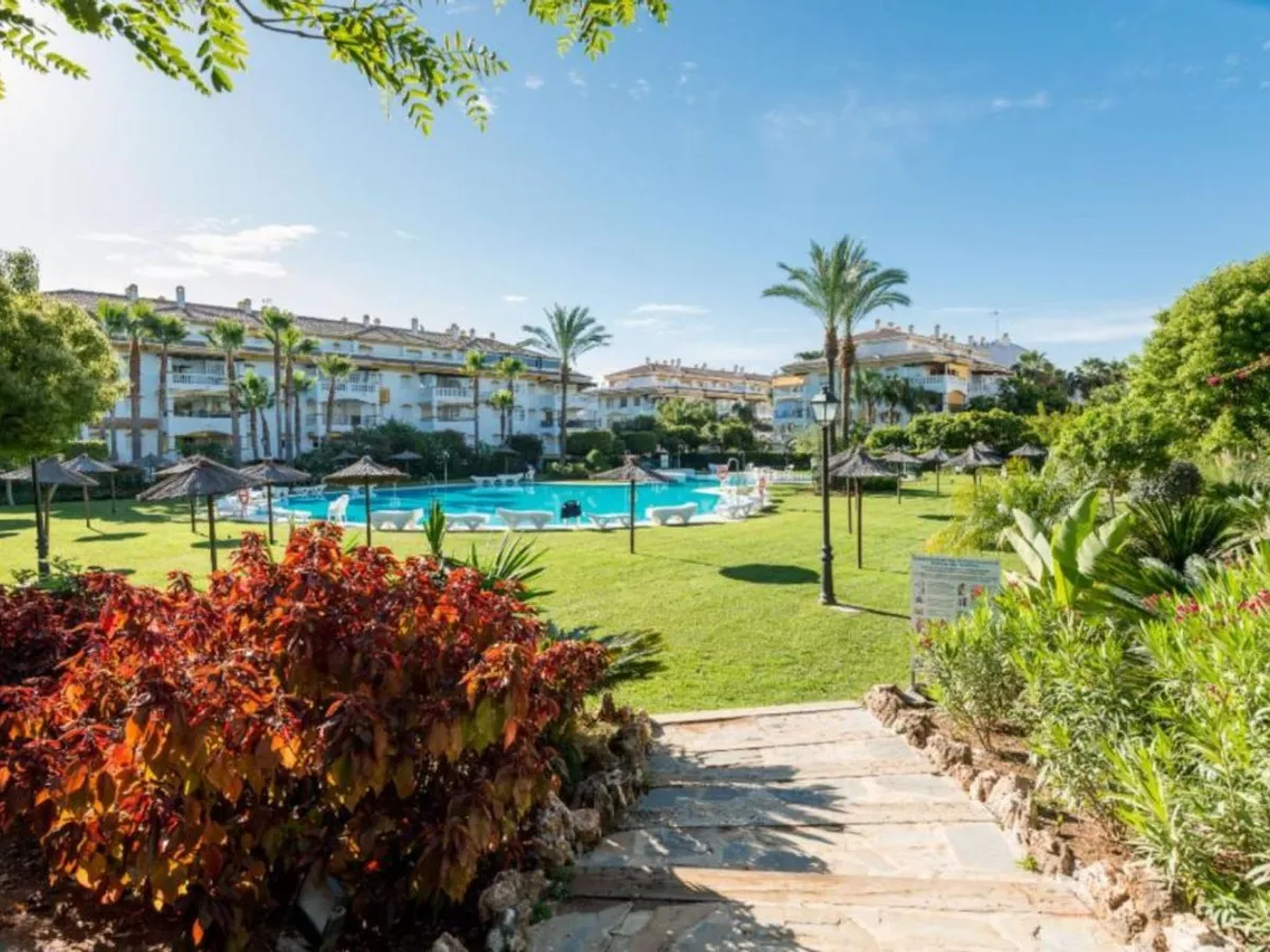 2 Bedroom Middle Floor Apartment in Nueva Andalucía