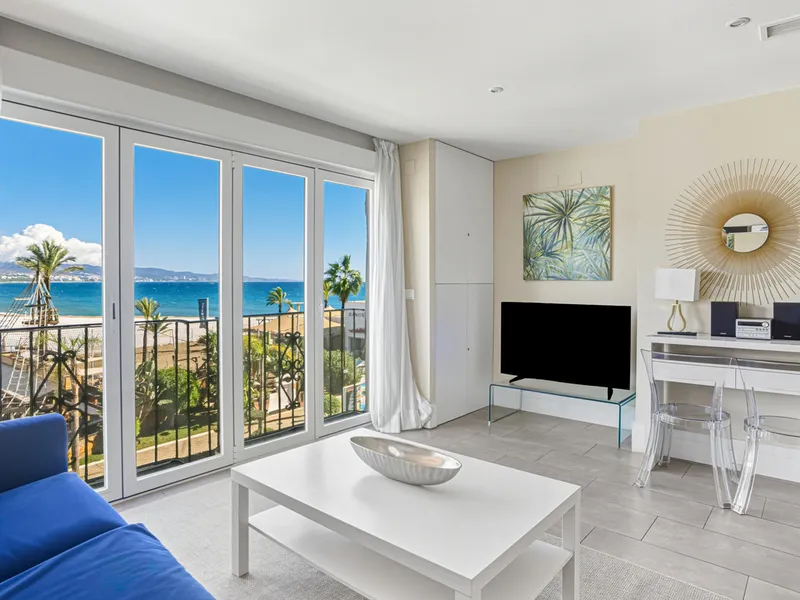 2 Bedroom Middle Floor Apartment in Puerto Banús