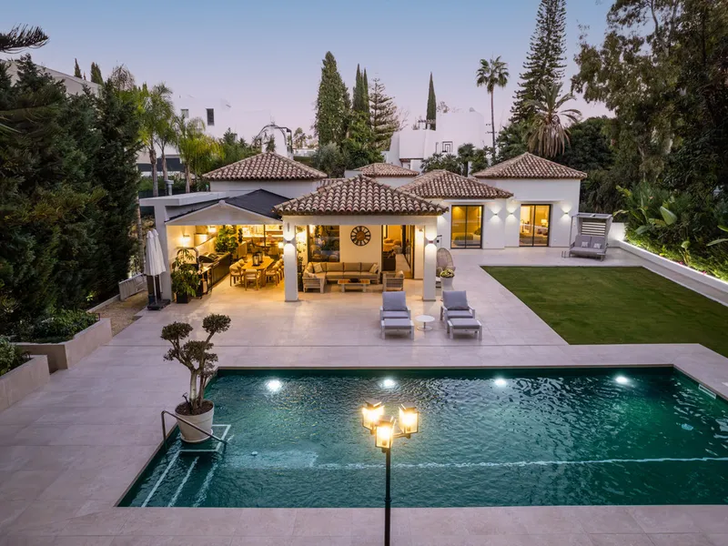 5 Bedroom Detached Villa in Nueva Andalucía