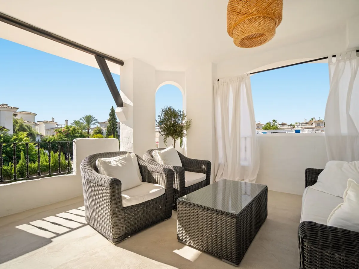 3 Bedroom Middle Floor Apartment in Nueva Andalucía