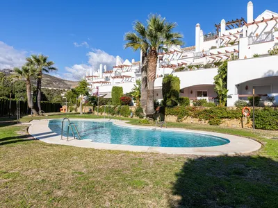 2 Bedroom Middle Floor Apartment in Nueva Andalucía