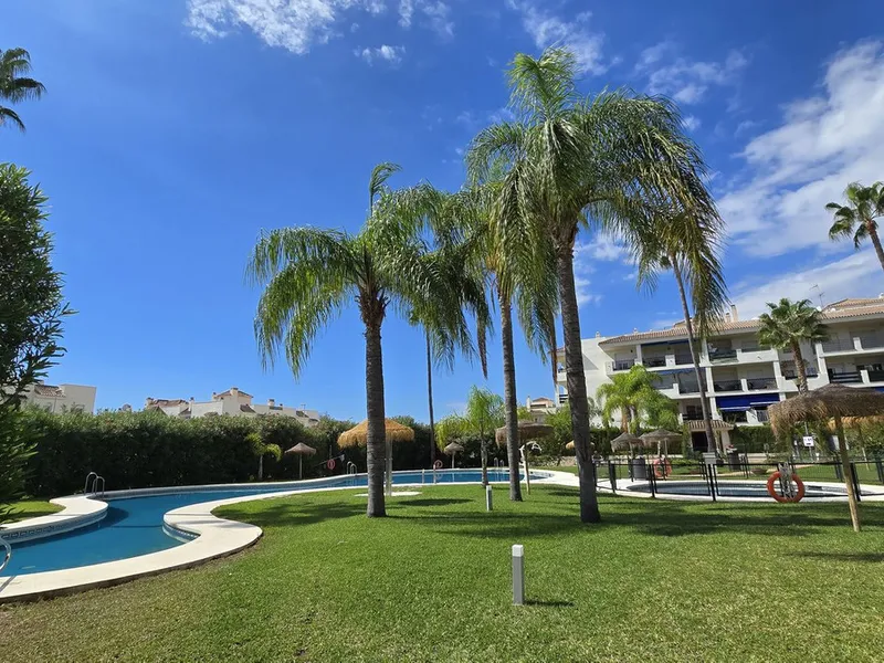 2 Bedroom Middle Floor Apartment in Nueva Andalucía