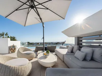 4 Bedroom Semi-Detached House in Nueva Andalucía