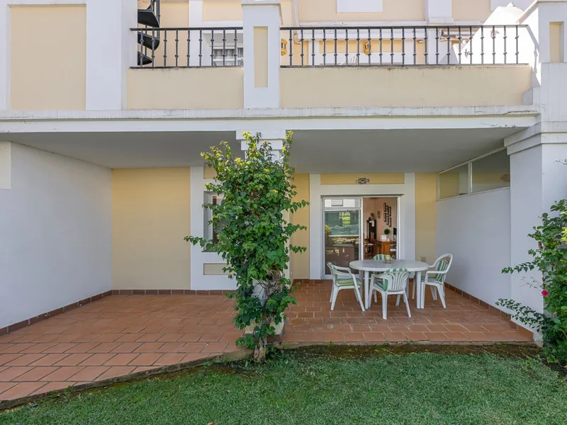 2 Bedroom Ground Floor Apartment in Nueva Andalucía