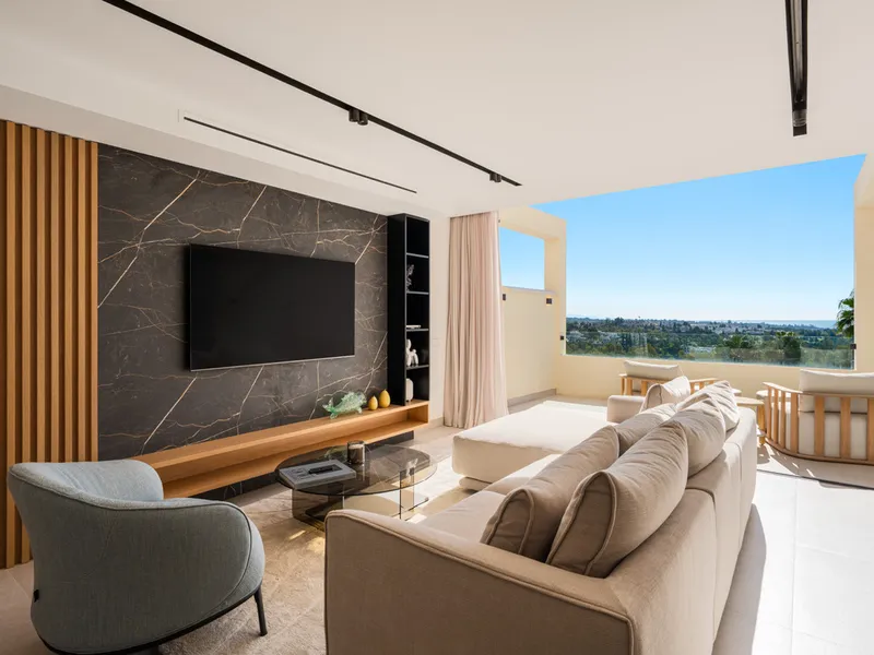 3 Bedroom Middle Floor Apartment in Nueva Andalucía