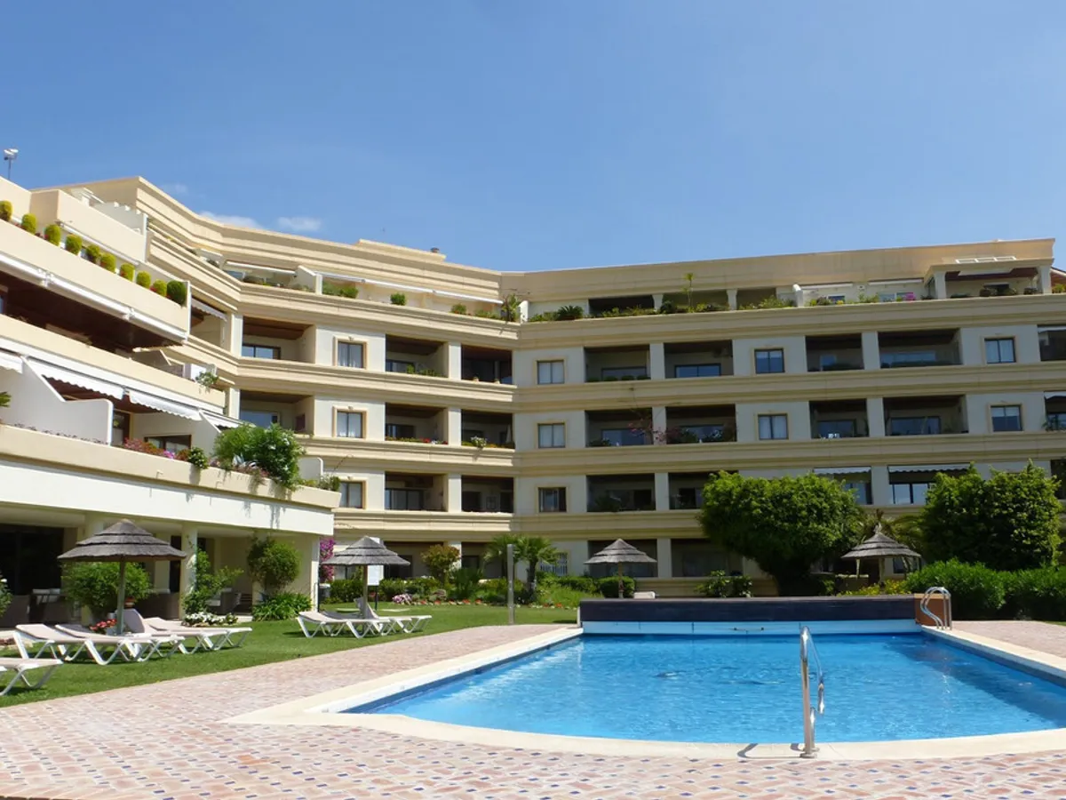Middle Floor Studio in Nueva Andalucía