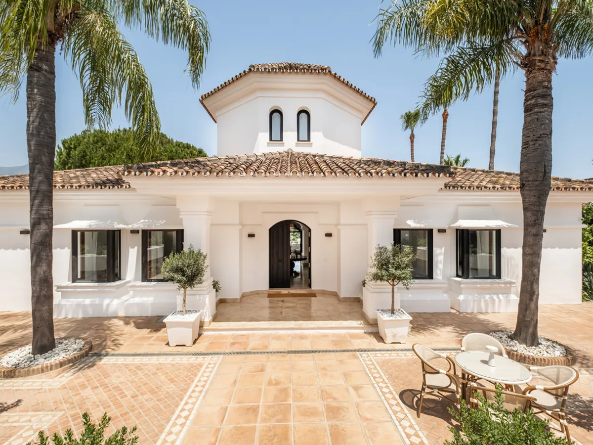 7 Bedroom Detached Villa in Nueva Andalucía