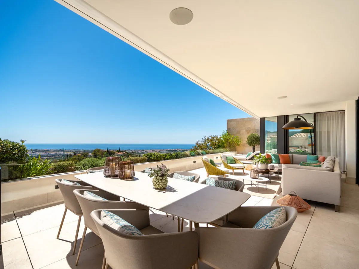 3 Bedroom Middle Floor Apartment in La Quinta