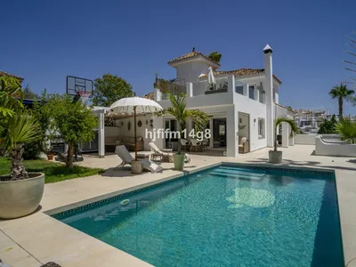 4 Bedroom Detached Villa in Nueva Andalucía