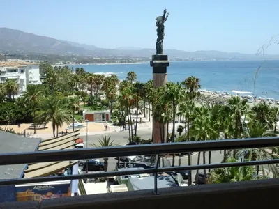 3 Bedroom Middle Floor Apartment in Puerto Banús