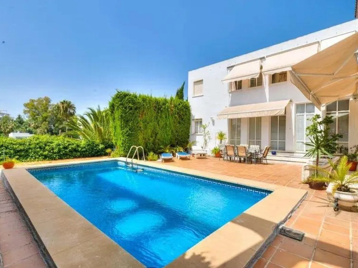 5 Bedroom Detached Villa in Nueva Andalucía