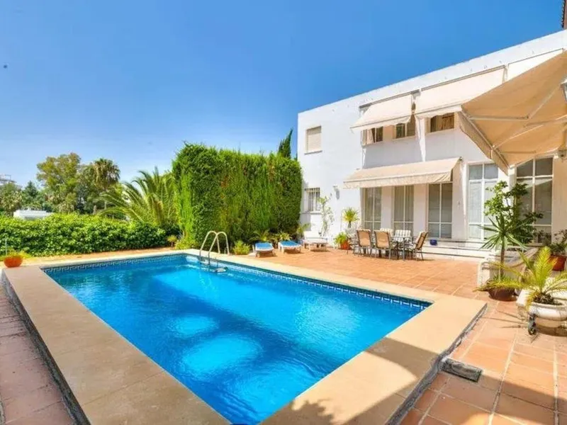 5 Bedroom Detached Villa in Nueva Andalucía