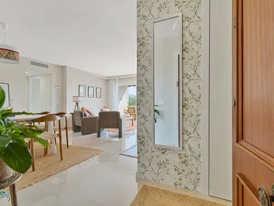 2 Bedroom Middle Floor Apartment in Nueva Andalucía