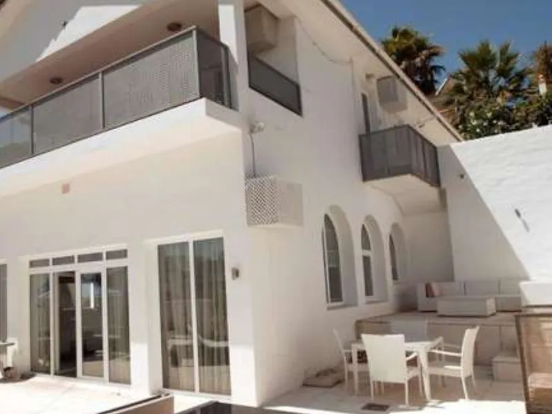 4 Bedroom Detached Villa in Nueva Andalucía