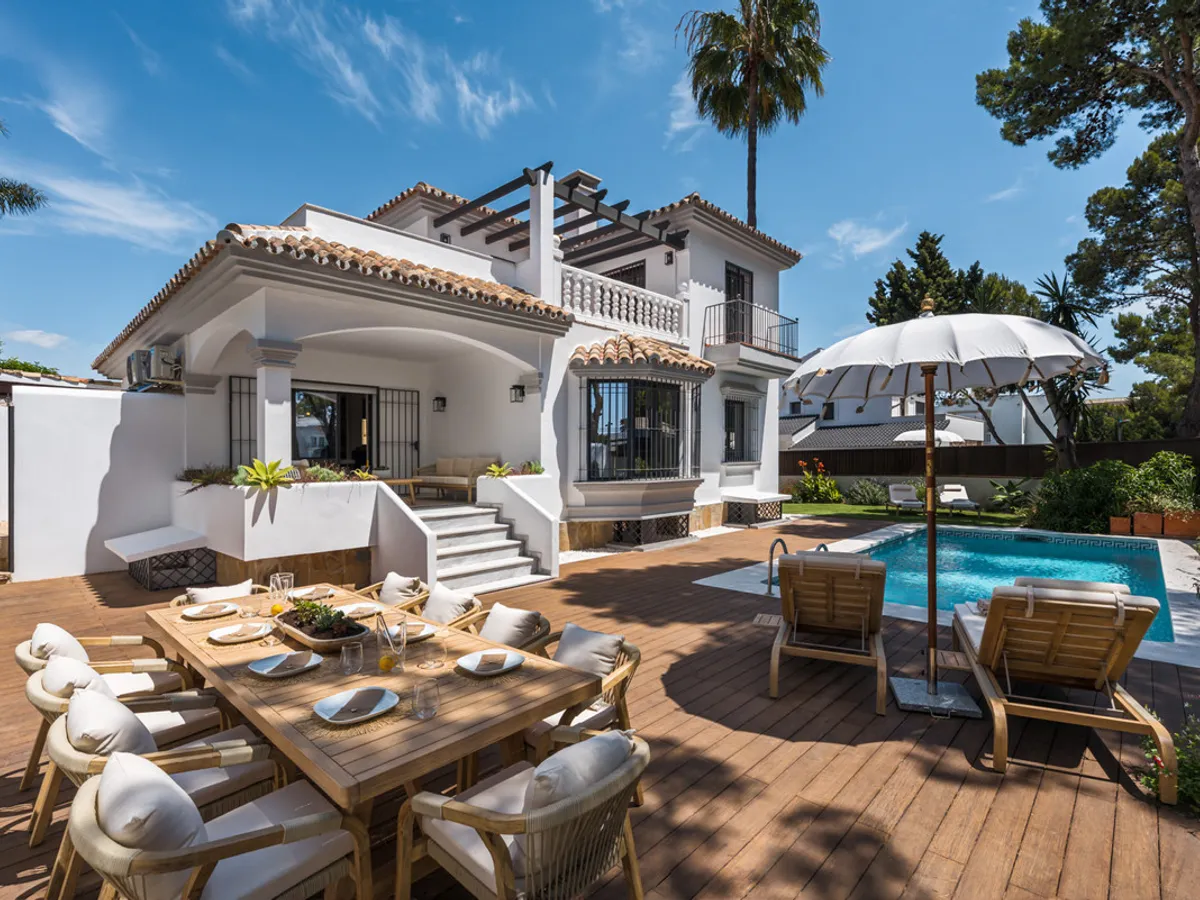 6 Bedroom Detached Villa in Nueva Andalucía