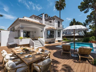 6 Bedroom Detached Villa in Nueva Andalucía