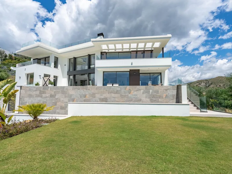 5 Bedroom Detached Villa in La Quinta