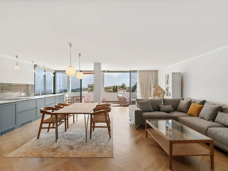 2 Bedroom Middle Floor Apartment in Nueva Andalucía