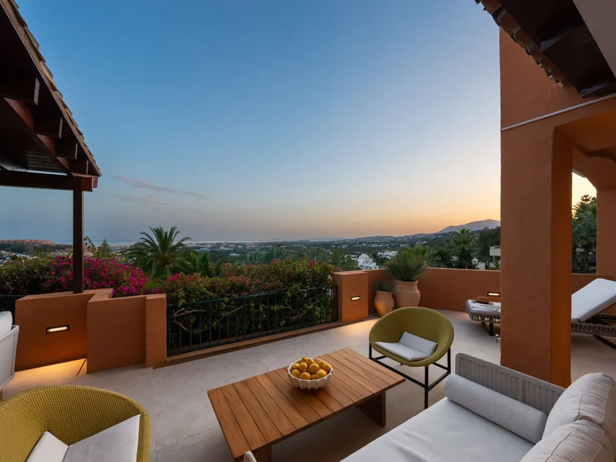 4 Bedroom Ground Floor Apartment in Nueva Andalucía