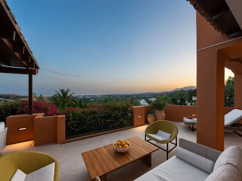 4 Bedroom Ground Floor Apartment in Nueva Andalucía