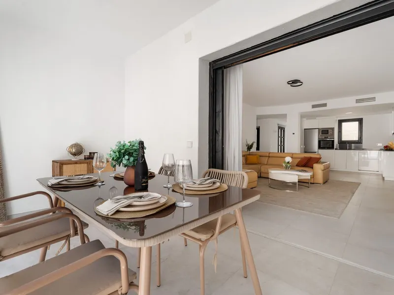 3 Bedroom Middle Floor Apartment in Puerto Banús