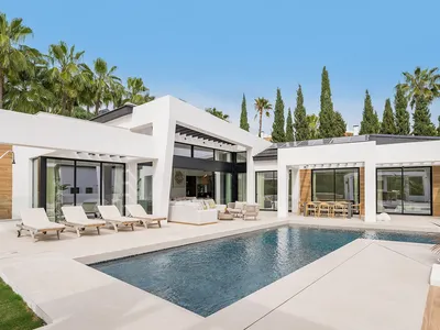 6 Bedroom Detached Villa in Nueva Andalucía