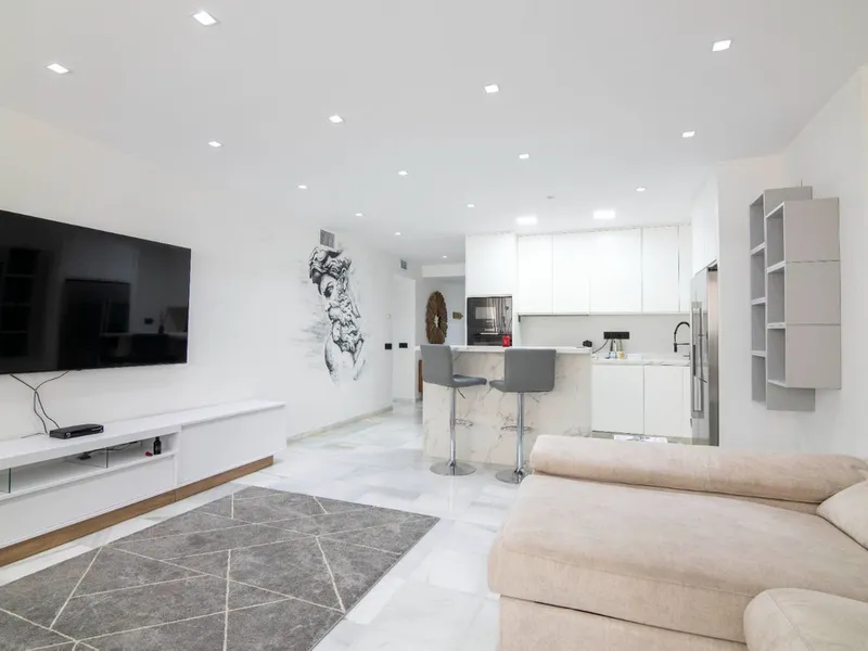 3 Bedroom Middle Floor Apartment in Puerto Banús