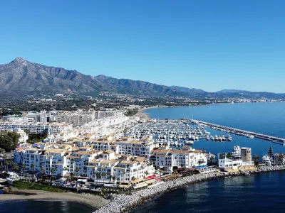 1 Bedroom Middle Floor Apartment in Puerto Banús