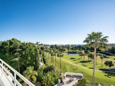 5 Bedroom Penthouse Duplex in Nueva Andalucía