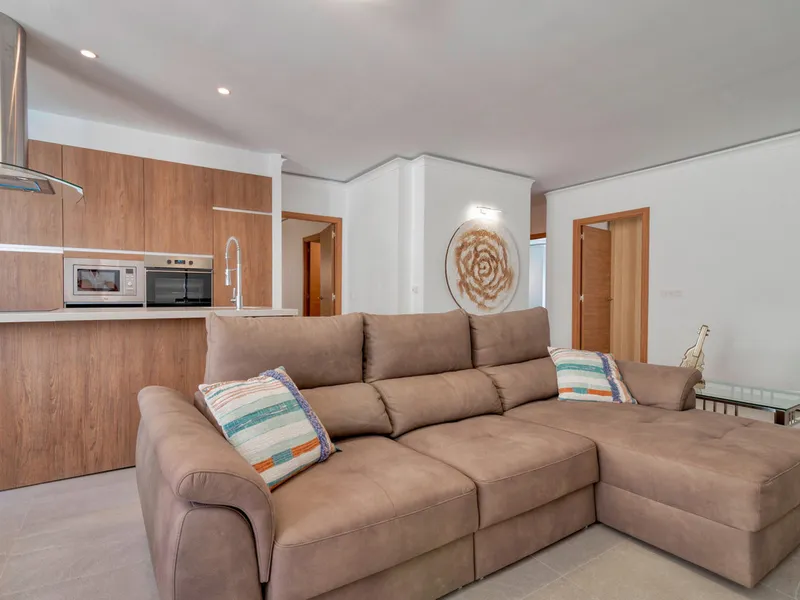 3 Bedroom Middle Floor Apartment in Puerto Banús