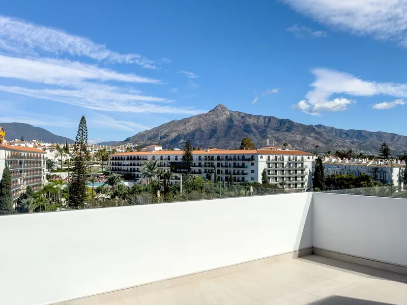 2 Bedroom Penthouse in Puerto Banús